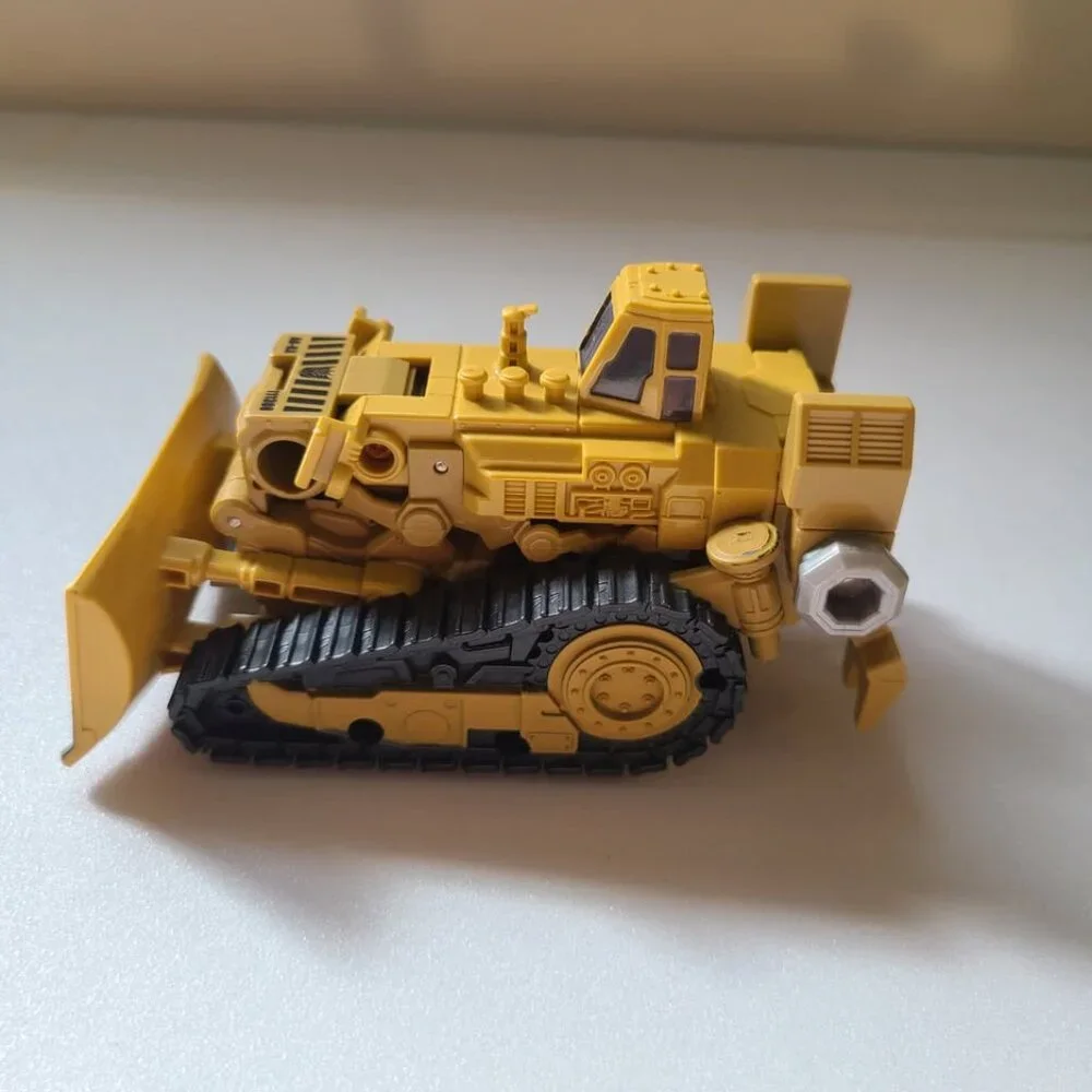 3 Transformer Construction Vehicles (Incomplete) - Picture 3 of 10